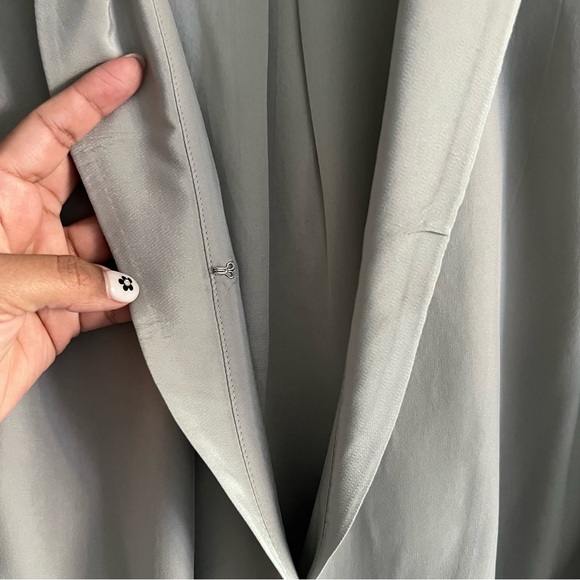 J Brand 100% Silk Wrap Blouse Gray Long Sleeve Size Small - Picture 6 of 9